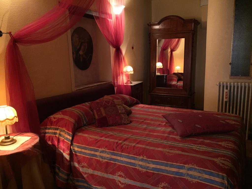 La Città Ideale Suites Pienza Chambre photo